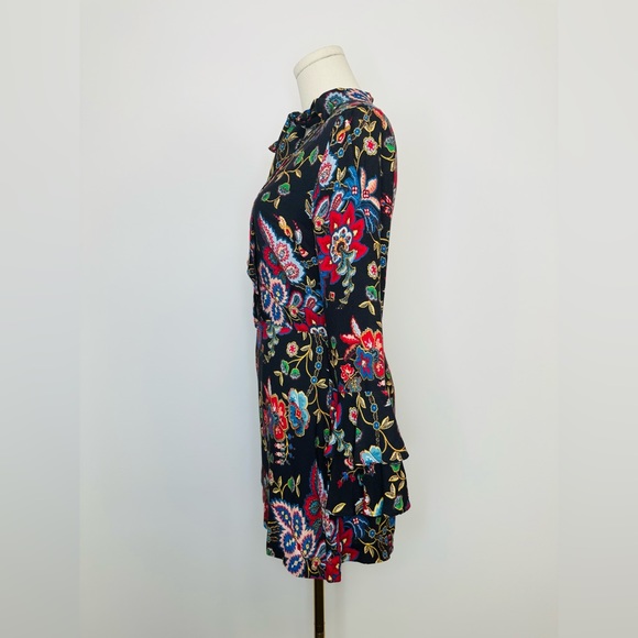 Alice + Olivia Floral Romper - Picture 4 of 9